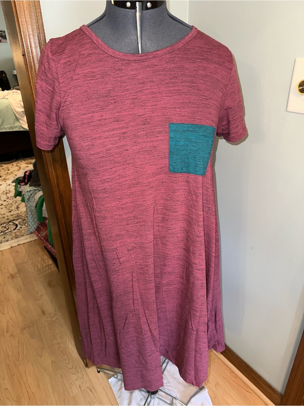 LuLaRoe Raspberry Short-Sleeve Carly Dress with Teal Pocket